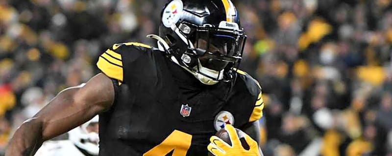 Steelers WR Has Altercation With Lions Fan