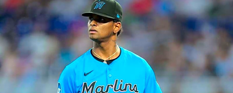 Marlins Tender Edward Cabrera, Calvin Faucher to Shore up Pitching Staff