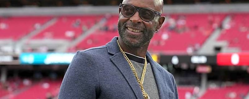 49ers Legend Jerry Rice Shares His Pick for Seahawks-Patriots Super Bowl