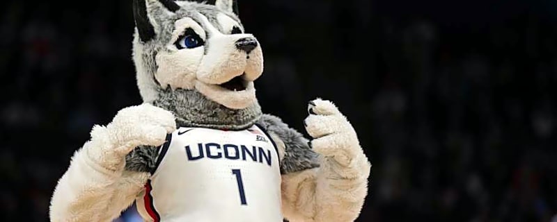 Former UConn Huskies Sharpshooter Gets New NBA Deal