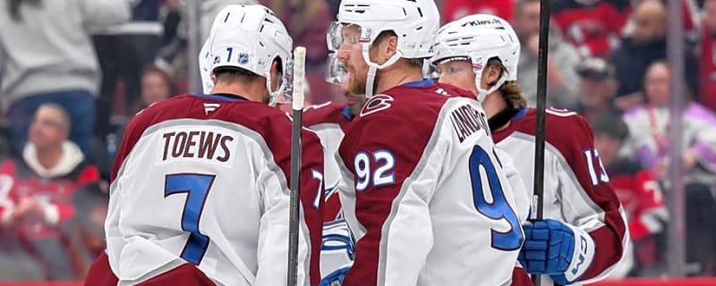 Avalanche Try to Snap Slide Facing Red-Hot Lightning