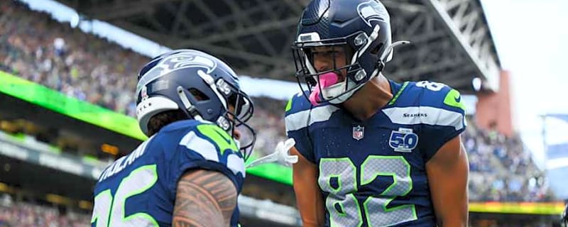 Seahawks drop Week 18 injury hints with flurry of roster moves