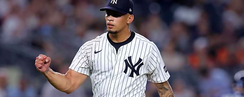 Diamondbacks Sign Former Yankees Reliever