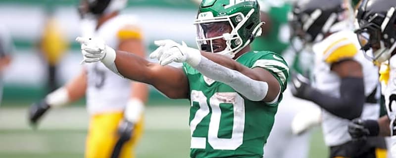 Breece Hall&#39;s Tyrod Taylor Comments Will Catch Justin Fields&#39; Attention