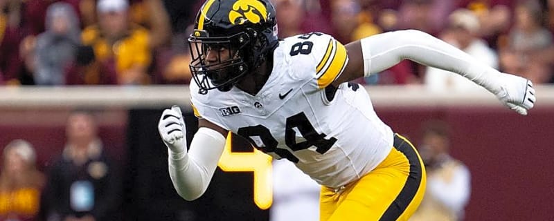 Iowa Football Report Card: Defense Top of Class, Offense and Coaching Need a Tutor