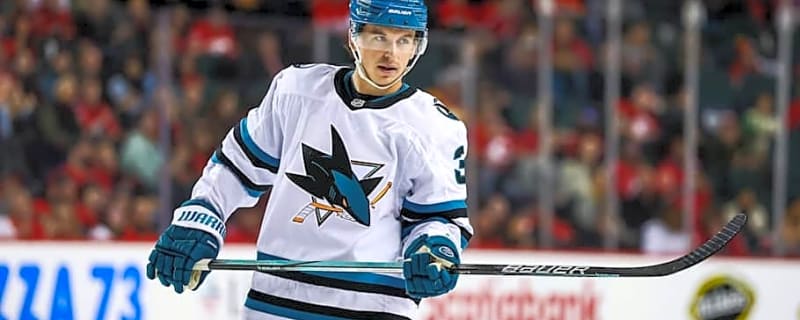 Sharks Trying to Trade Defenseman