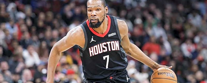 Kevin Durant Doesn't Get Suns Tribute in Return to Phoenix