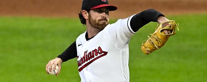 Yankees Rivals Land Former Cy Young Winner