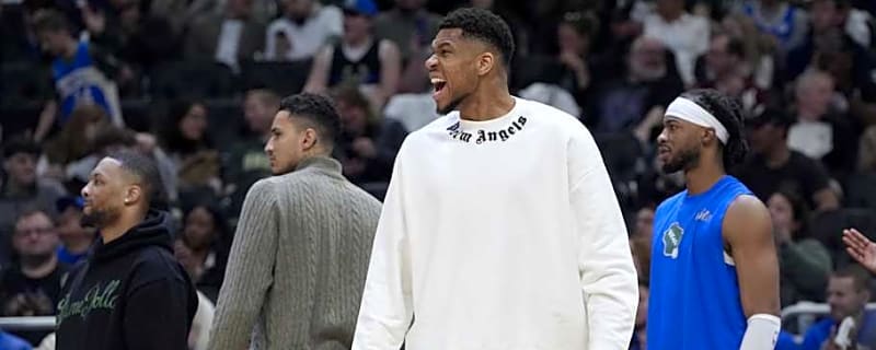 Bucks&#39; Giannis Antetokounmpo is &#39;Hands Down&#39; World&#39;s Best Player, Says Teammate