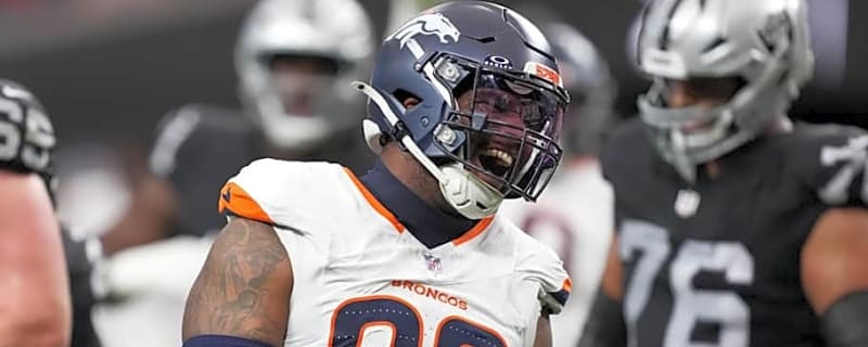 Free Agent DL Hints at Titans Signing Online