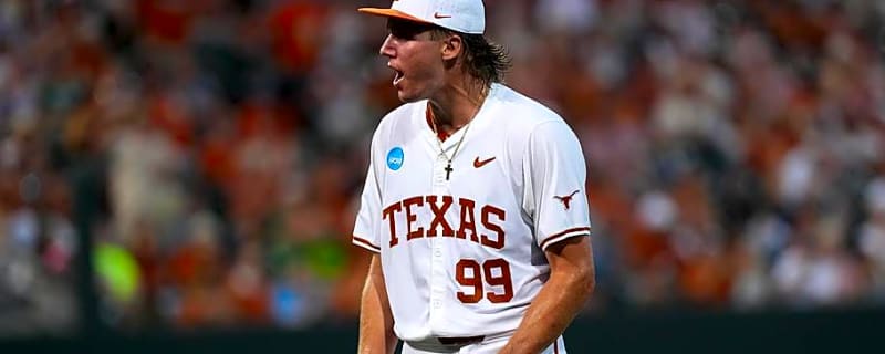 Texas Baseball Live Score for College World Series Opener vs. Georgia