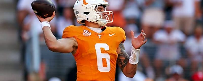 Tennessee vs. Illinois prediction: Who wins the Music City Bowl, and why?
