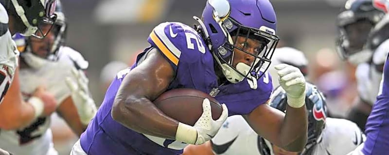 Vikings make a pair of roster moves, including a wide receiver addition