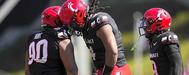 Jalen Hunt Recaps Breakout Game Against Iowa State, Tweaks To His Game At Cincinnati