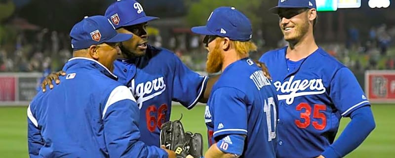 Former Dodgers Fan Favorite Takes Clear Stance on Blue Jays&#39; Base Running Controversy