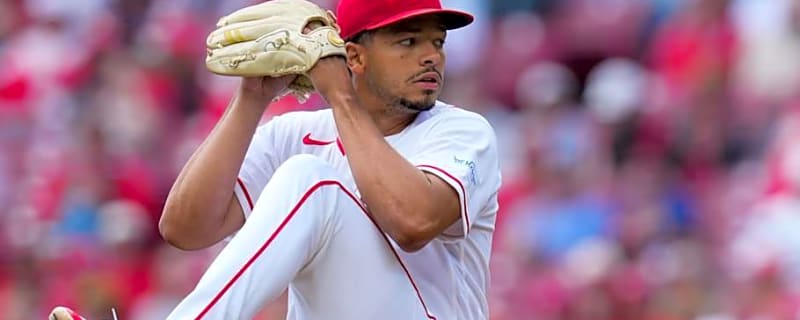 Burns Dominates Again as Reds Avoid Sweep in 15-1 Win over Nationals