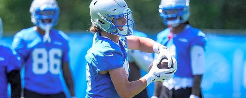 Detroit Lions WR Isaac TeSlaa Forgot To Bring Card at Rookie Dinner
