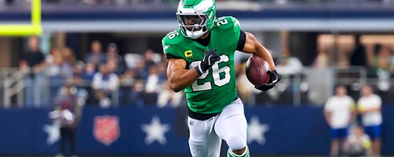 Jalen Hurts Makes His Own Noise As Eagles Take Halftime Lead in Dallas