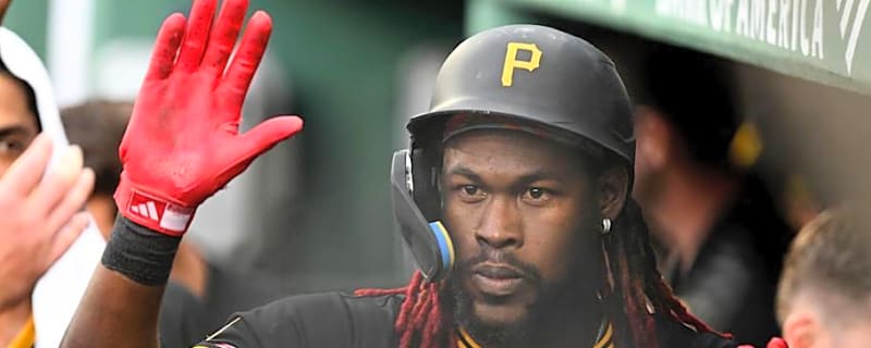 Pirates Get Late Win Over Twins in Spring Training