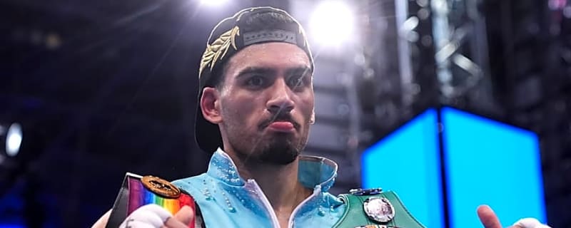 Hamzah Sheeraz Knocks Out Edgar Berlanga In 5th Round, Dominates In Statement Win