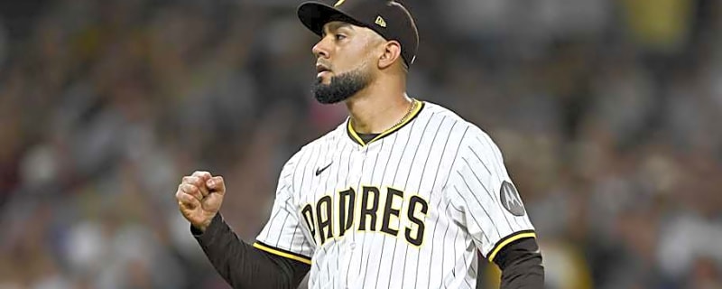 Padres' Robert Suarez Predicted to End Free Agency With $60 Million Deal