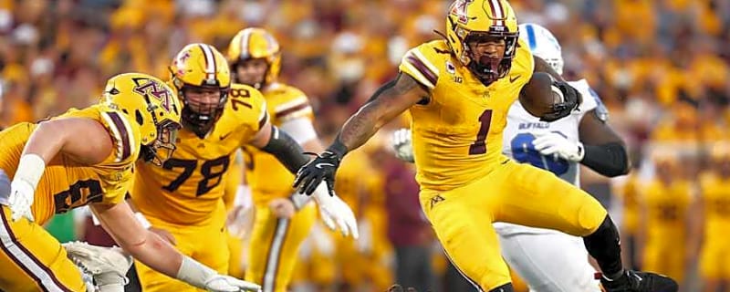 Gophers pull away late to comfortably win season opener over Buffalo