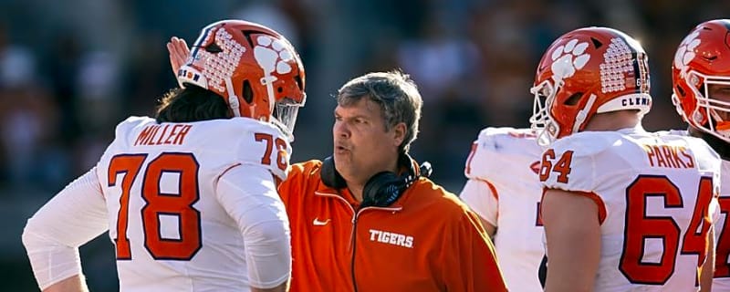 Clemson Offensive Line Target Announces Commitment Date, Talks Positive Relationship With Matt Luke