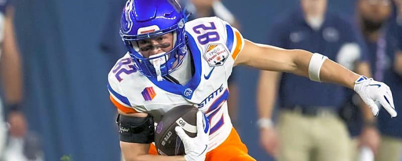 Boise State receiver returns to practice field, earns national award nomination