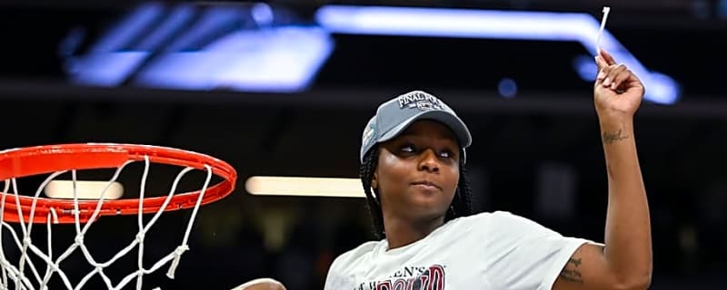 South Carolina Books a Sixth Straight Appearance in the Final Four; Johnson Named Sacramento 4 Regional MOP