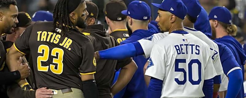 Insiders Believe Padres Could Dethrone Dodgers in NL West This Year