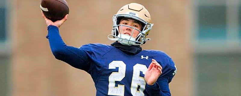 Notre Dame Football: Familiar Addition Coming to Quarterback Room?