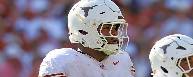 Texas OT Trevor Goosby Carted Off in First Quarter vs. Ole Miss