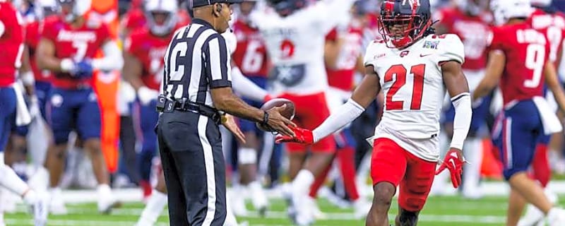 49ers Rookie Receives Enlightening Praise From Deommodore Lenoir