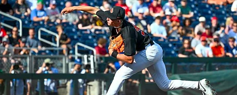 Oregon State All-American Pitching Duo Unfazed by High Expectations