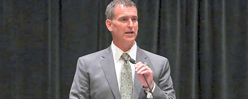 How analysts and social media are reacting to the Mack Rhoades situation