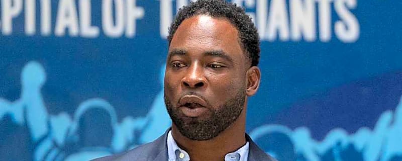 Justin Tuck Reveals Why the Giants ‘Can’t Go Wrong’ With Top Defensive Prospects