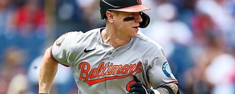 Orioles&#39; outfielder expected to opt-in to contract