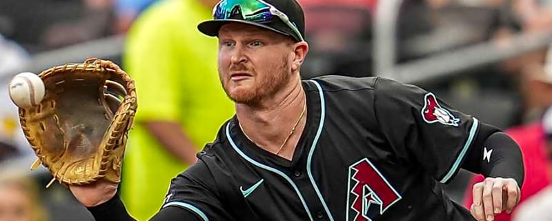 Diamondbacks&#39; First Baseman May Miss Rest of Season