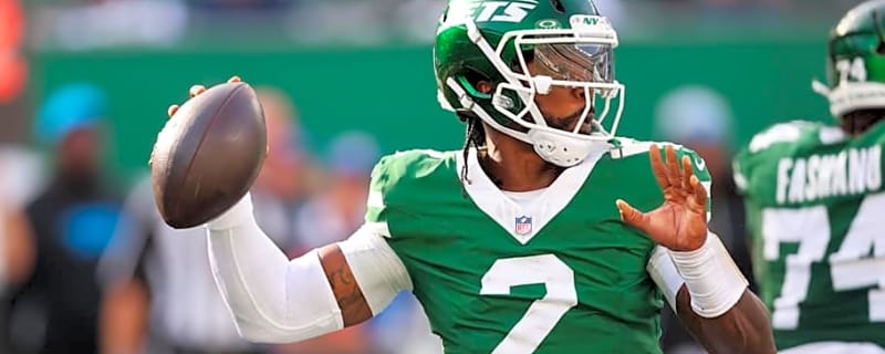 Jets Weigh Two QB Options Behind Geno Smith