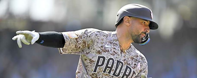 Padres Manager Sent Message to Nick Castellanos About His Roster Spot Amid Struggles