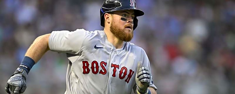 Mets sign former Red Sox infielder to minor league deal