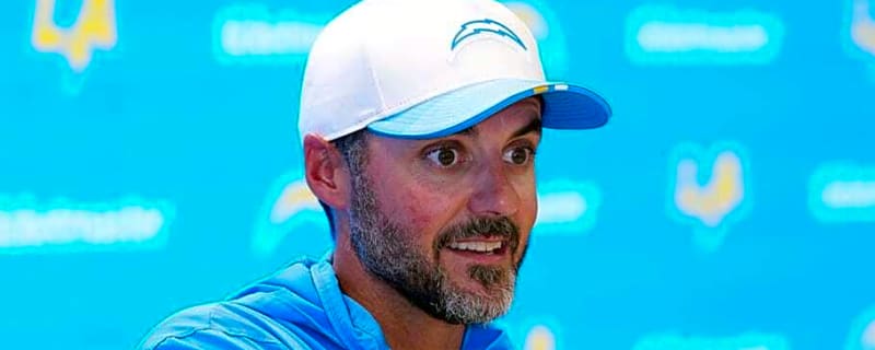 Pros and Cons to Chargers DC Jesse Minter As Potential Coach of Cleveland Browns