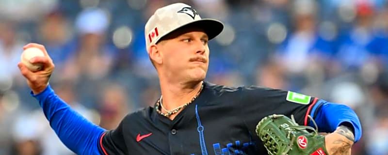 Blue Jays Claim Intriguing Cubs Infielder to Fill Bowden Francis' Roster Spot