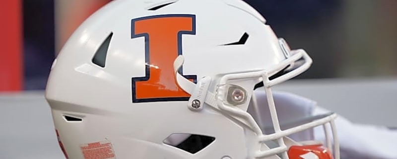 Iowa State Battling Illinois for Class of 2027 3-Star DE