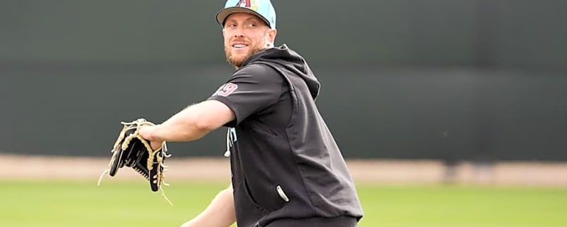 Diamondbacks Pitcher Receives Injection for Back Issue