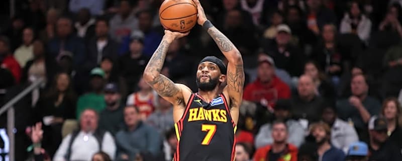 Takeaways and Player Grades: Shorthanded Hawks Have a Rough Loss at Home to Houston