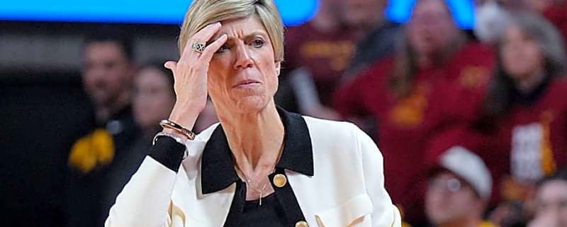 Iowa's Jan Jensen Snubbed for B1G Coach of the Year