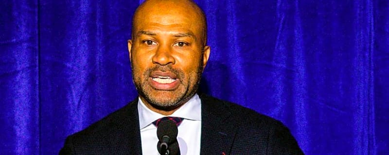 Lakers Legend Derek Fisher Gets Honest About Hall of Fame Exclusion