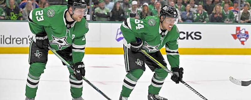 Ducks Sign Scoring Winger