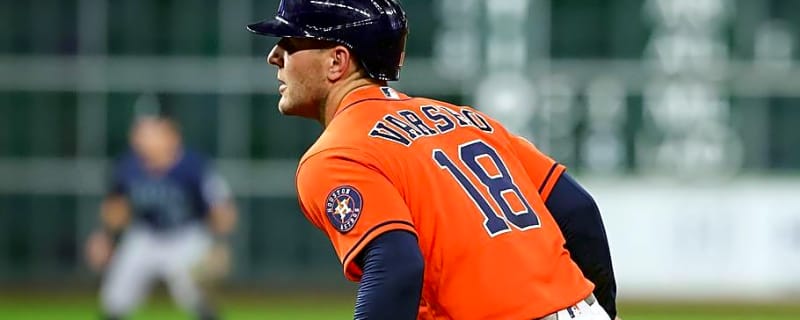 Astros Struggling Outfielder Quietly Delivers Biggest At-Bat in 10 Inning Rally
